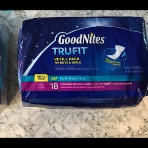 Goodnites Boys Refill 18 count New Sealed